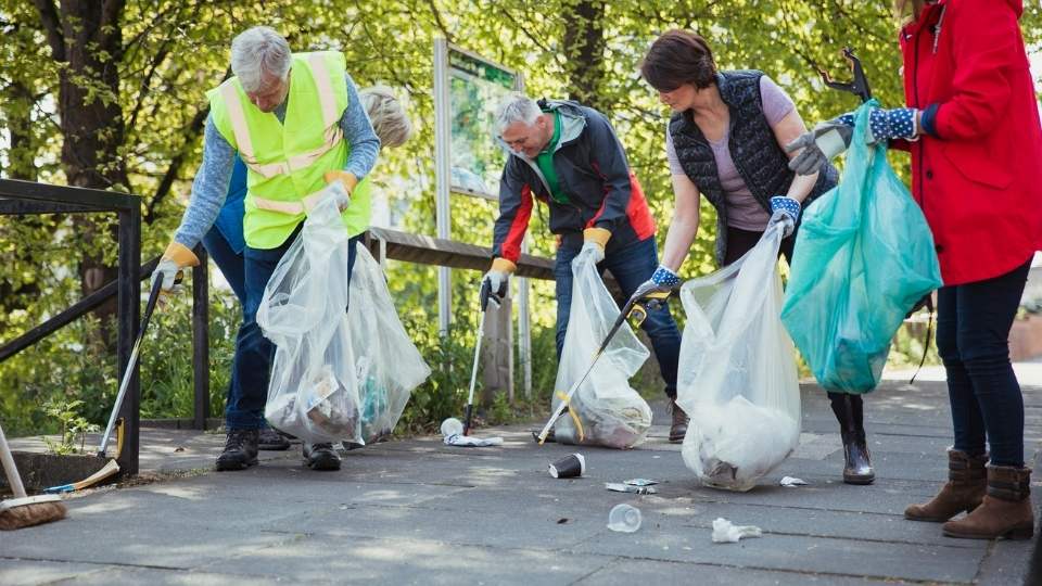 litter cleaners