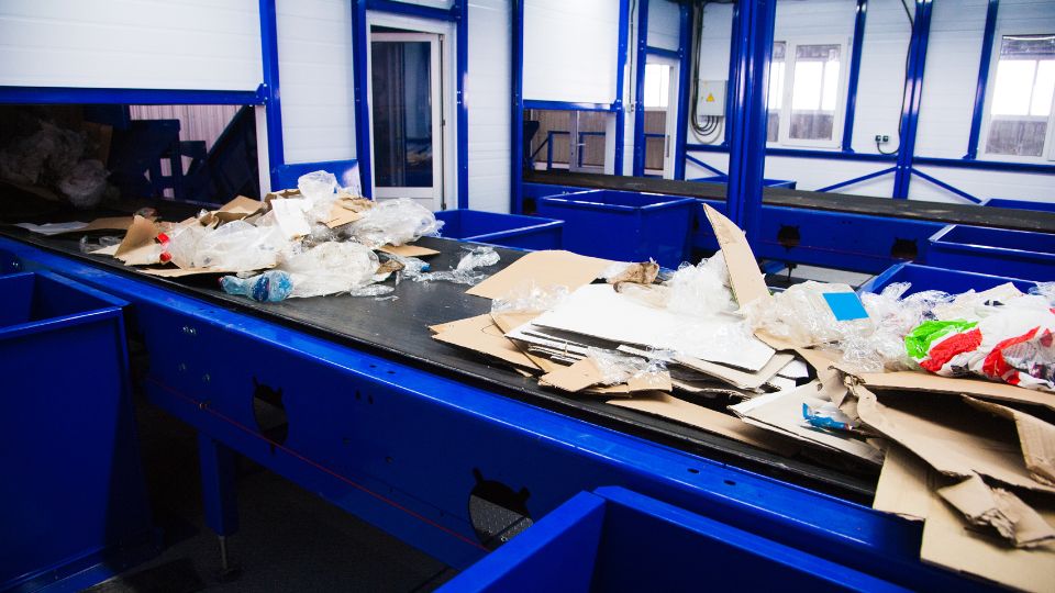 Commercial recycling centre machine